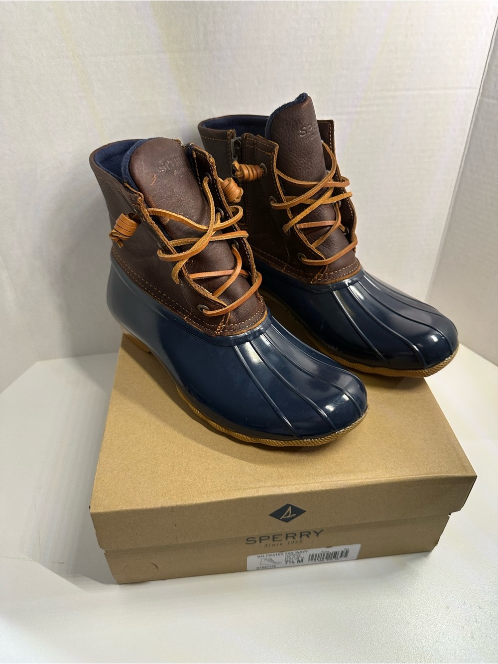 Sperry Saltwater Duck Boots - Tan/Navy (NWB)